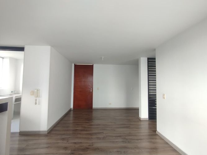 Apartaestudio en venta en Alamos, Pereira, 46 m² · foto 2 de 14