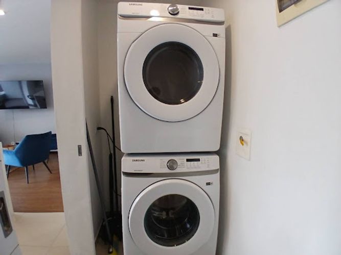 Apartamento de 2 alcobas en arriendo en Castropol, Medellín, 100 m² · foto 12 de 21