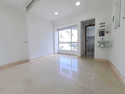 Consultorio en arriendo en Quintas Del Sol De La Mota, Medellín, 26 m² · foto 4 de 12