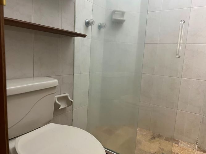 Apartamento de 2 alcobas en arriendo en El Poblado, Medellín, 90 m² · foto 12 de 17