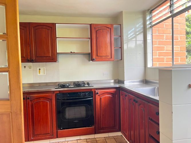 Apartamento de 2 alcobas en arriendo en El Poblado, Medellín, 90 m² · foto 13 de 17
