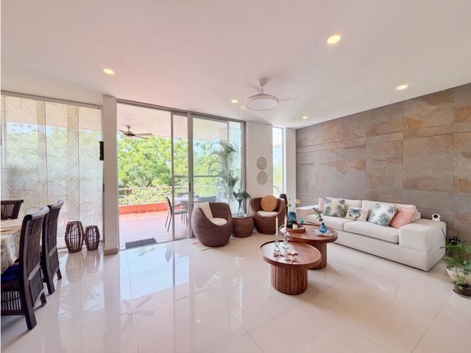 Apartamento de 3 alcobas en venta en Condominio Laguna Club, Cartagena, 159 m² · foto 2 de 24
