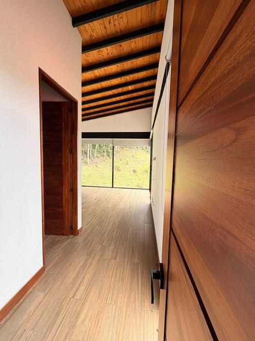 Casa de 3 alcobas en arriendo en El Retiro, 380 m² · foto 4 de 24