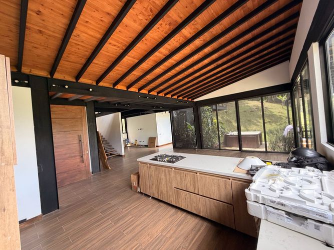 Casa de 3 alcobas en arriendo en El Retiro, 380 m² · foto 15 de 24