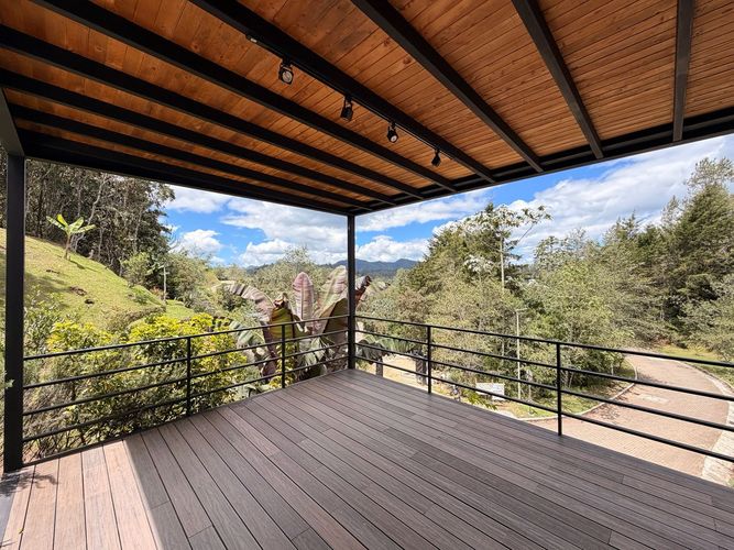 Casa de 3 alcobas en arriendo en El Retiro, 380 m² · foto 16 de 24