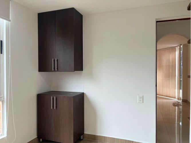 Apartamento de 3 alcobas en arriendo en Camino Verde, Envigado, 69 m² · foto 3 de 15