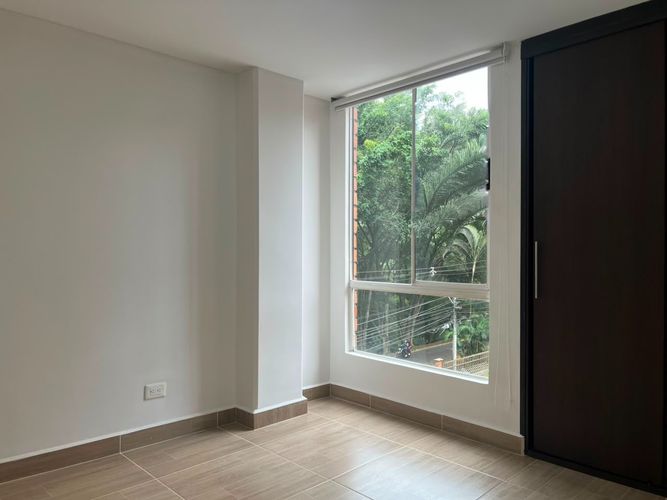 Apartamento de 3 alcobas en arriendo en Camino Verde, Envigado, 69 m² · foto 4 de 15
