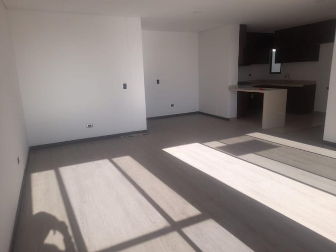 Apartamento de 2 alcobas en venta en Parcelas, Cota, 111 m² · foto 9 de 24