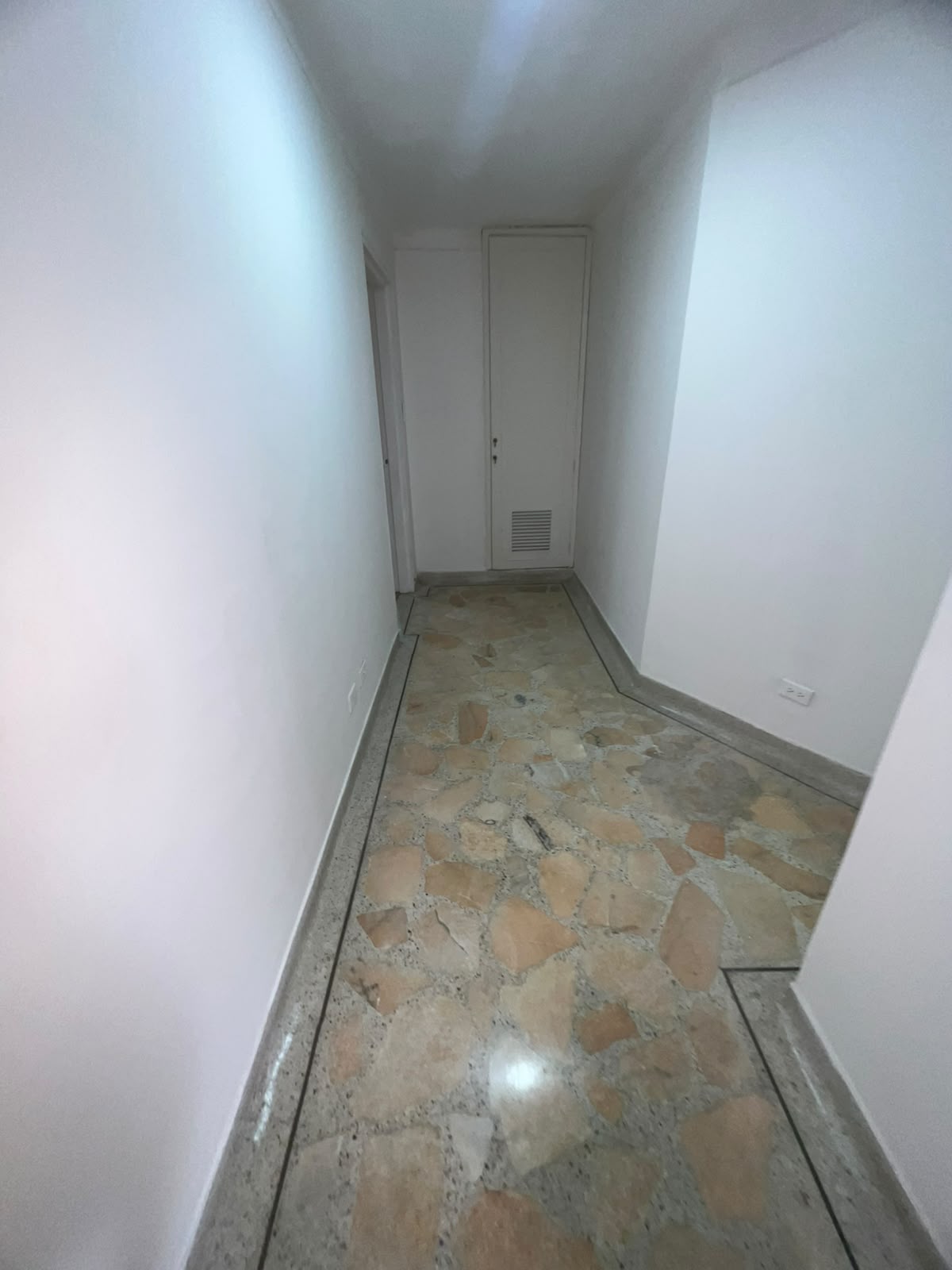 Apartamento en venta en Santa Monica, Cali · foto 18 de 23