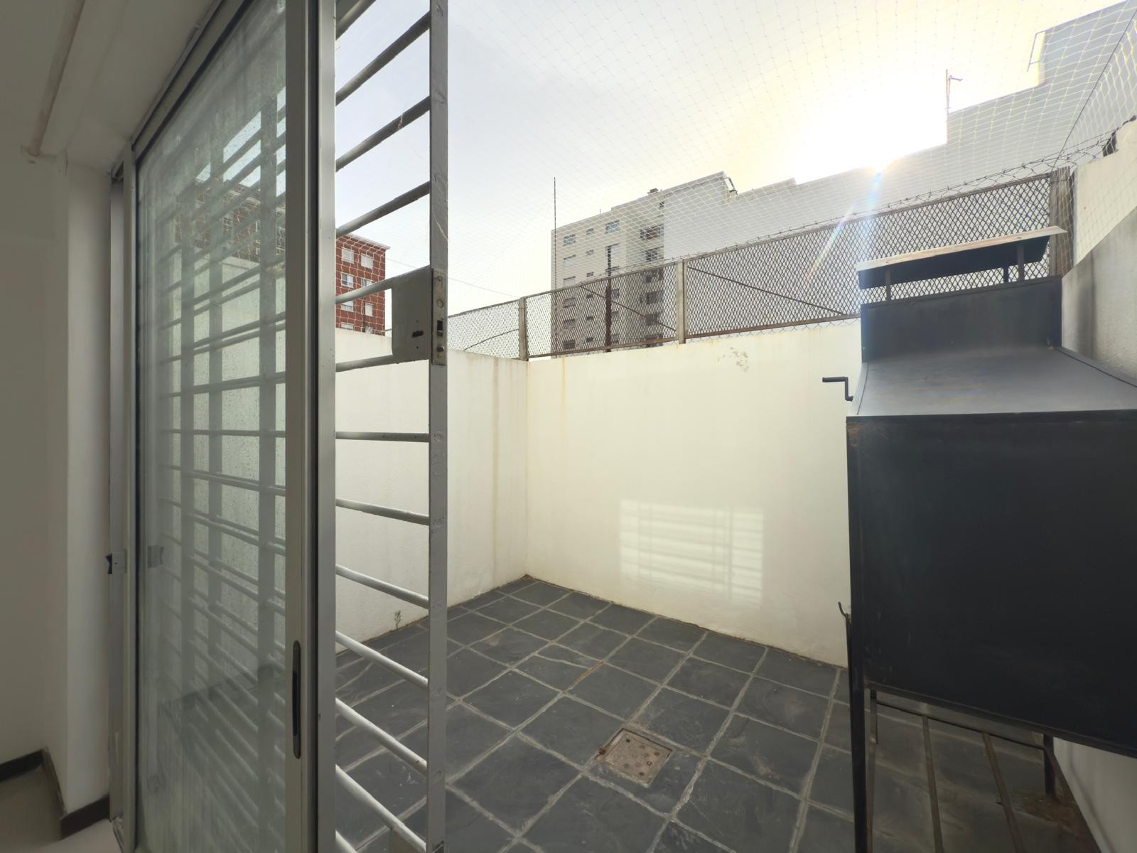 Apartamento en venta, 1 dormitorio con patio - Altro