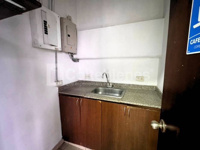 Bodega en arriendo en Pan De Azucar, Sabaneta, 1180 m² · foto 10 de 24