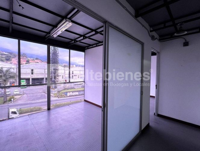 Bodega en arriendo en Pan De Azucar, Sabaneta, 1180 m² · foto 22 de 24