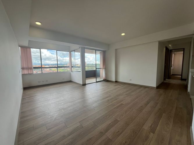Apartamento de 3 alcobas en venta en Alto Del Medio, Rionegro, 92 m² · foto 4 de 20