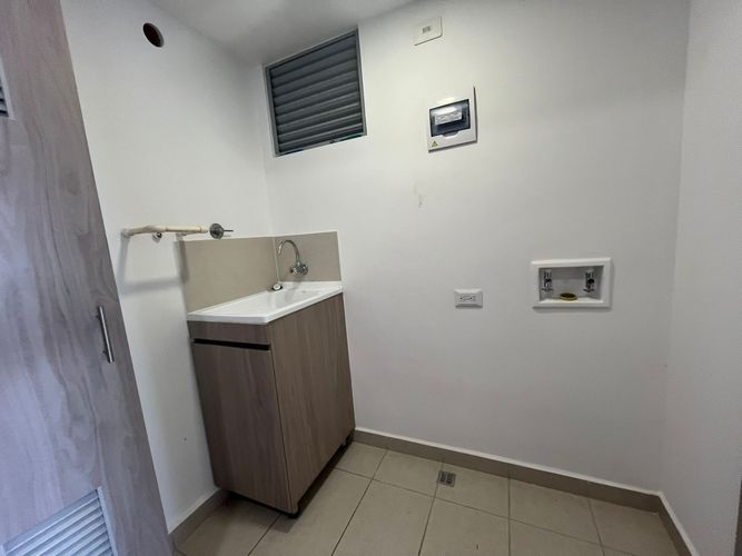 Apartamento de 3 alcobas en venta en Alto Del Medio, Rionegro, 92 m² · foto 6 de 20