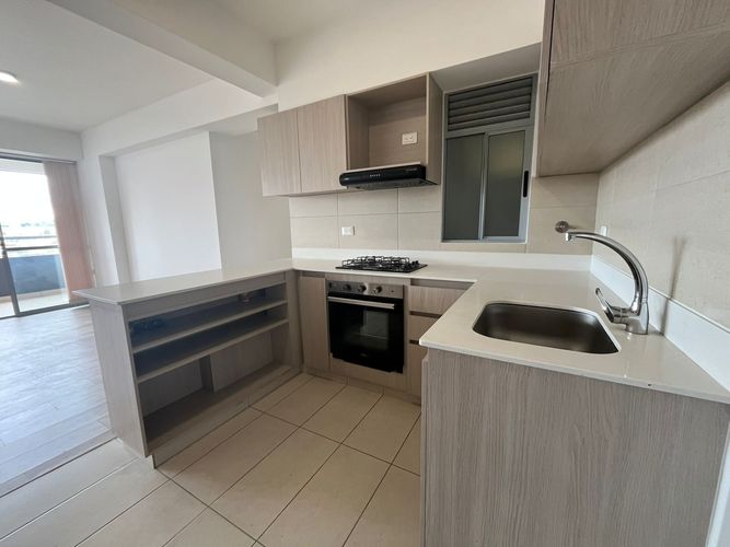 Apartamento de 3 alcobas en venta en Alto Del Medio, Rionegro, 92 m² · foto 8 de 20