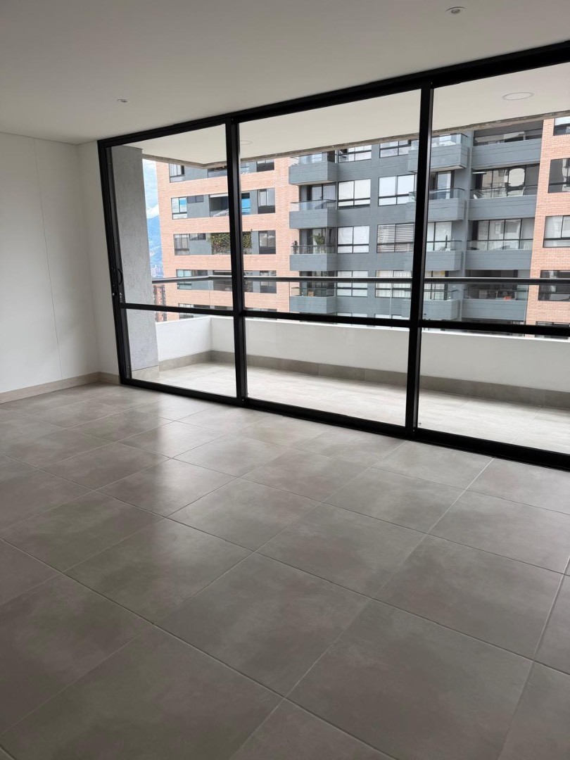 Apartamento en arriendo en El Tesoro, Medellín · foto 5 de 16
