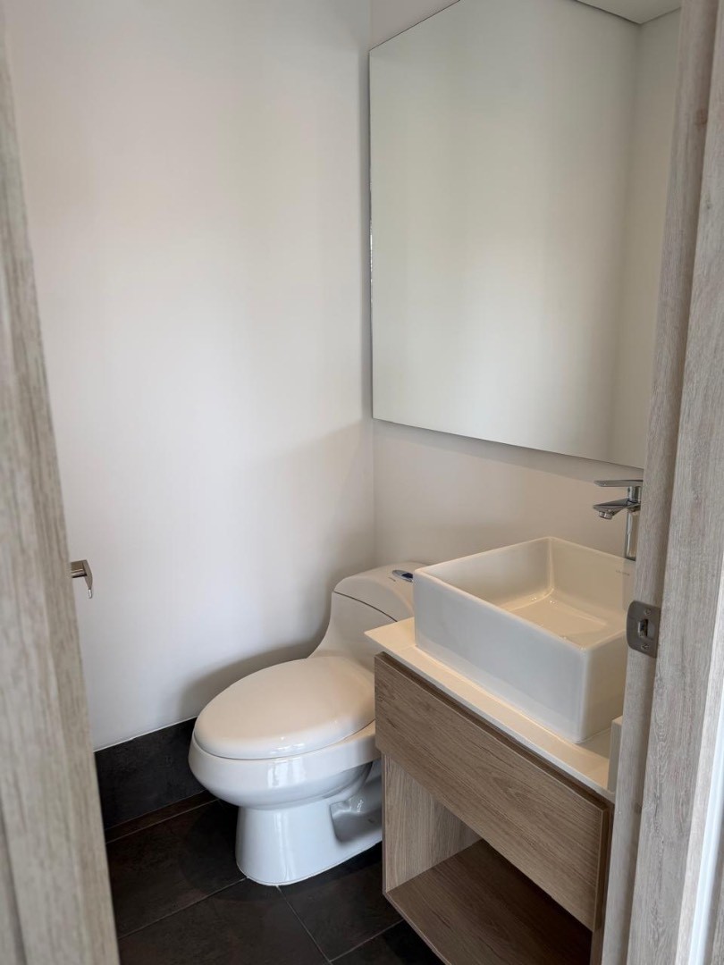 Apartamento en arriendo en El Tesoro, Medellín · foto 9 de 16