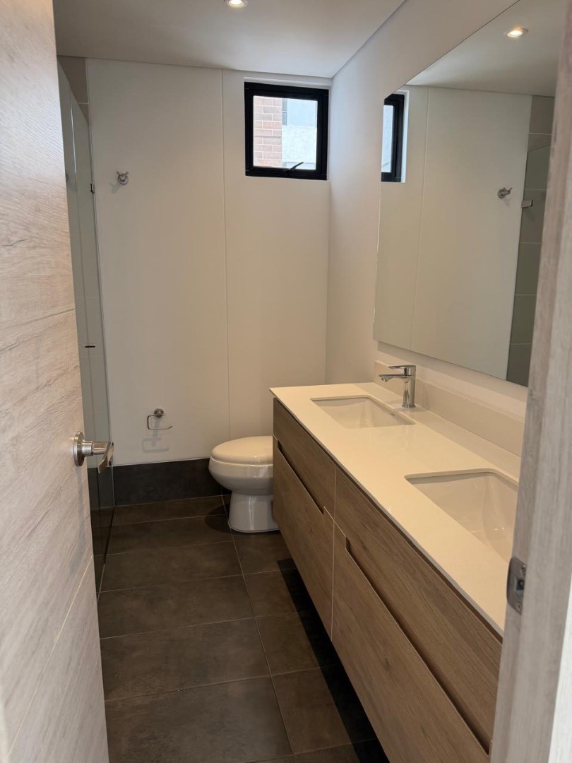 Apartamento en arriendo en El Tesoro, Medellín · foto 10 de 16