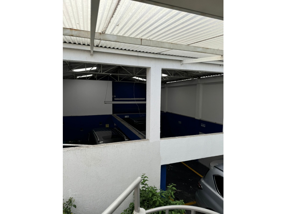 Casa en venta en Santa Barbara Central, Bogotá · foto 9 de 16