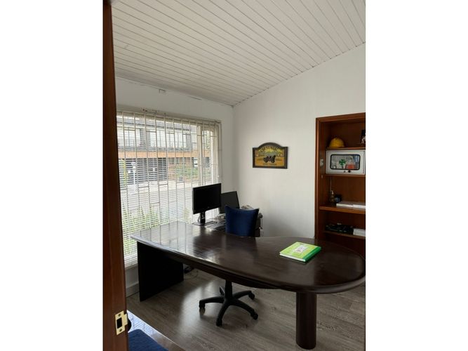 Casa en venta en Santa Barbara Central, Bogotá · foto 11 de 16