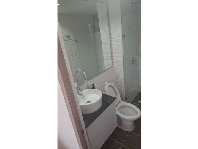 Apartamento de 3 alcobas en arriendo en Ricaurte, 67 m² · foto 7 de 24
