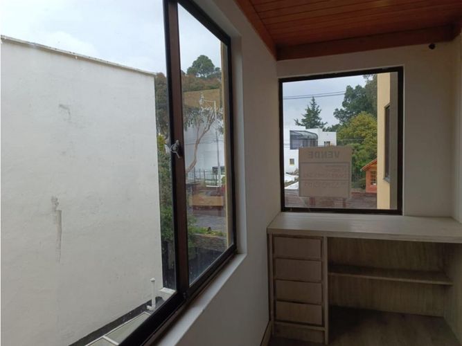 Apartamento de 3 alcobas en venta en Cedro Salazar, Bogotá, 206 m² · foto 12 de 24