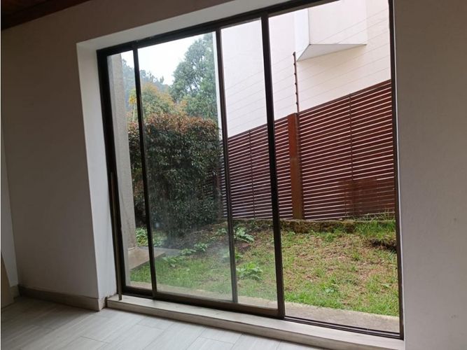 Apartamento de 3 alcobas en venta en Cedro Salazar, Bogotá, 206 m² · foto 16 de 24