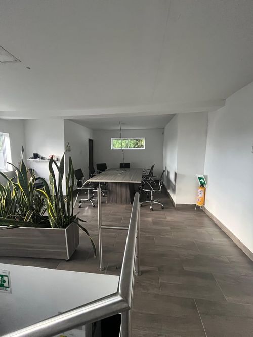Oficina en venta en Pinares, Pereira, 400 m² · foto 6 de 9