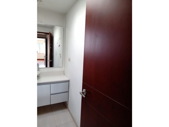 Apartamento de 5 alcobas en venta en Chicó Navarra, Bogotá, 198 m² · foto 4 de 19