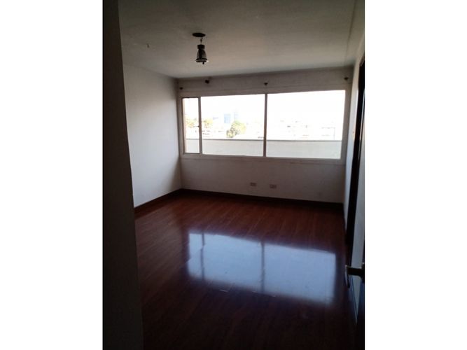 Apartamento de 5 alcobas en venta en Chicó Navarra, Bogotá, 198 m² · foto 8 de 19