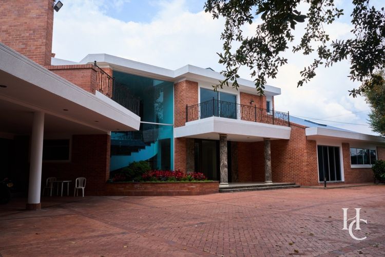 Casa de 6 alcobas en venta en Guaymaral, Bogotá, 1620 m² · foto 9 de 24