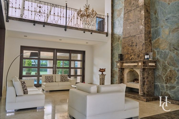 Casa de 6 alcobas en venta en Guaymaral, Bogotá, 1620 m² · foto 12 de 24
