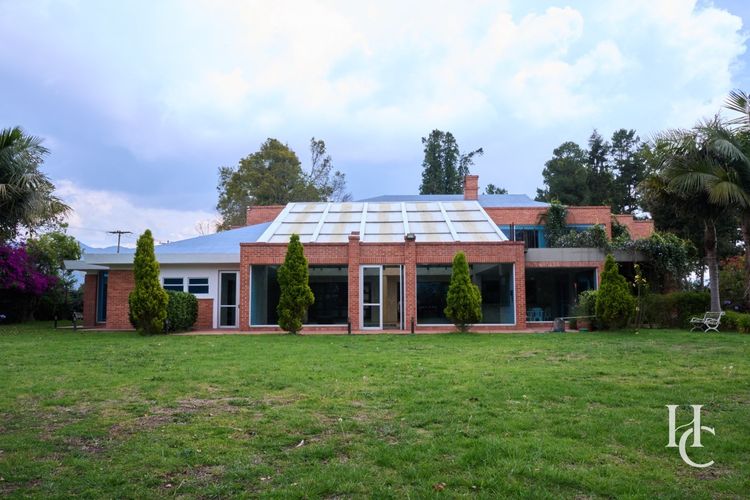 Casa de 6 alcobas en venta en Guaymaral, Bogotá, 1620 m² · foto 10 de 24