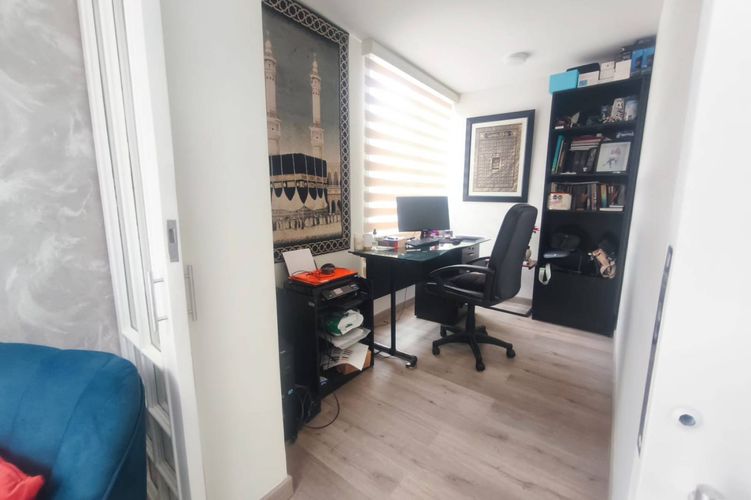Casa de 4 alcobas en venta en San Jose De Bavaria, Bogotá, 350 m² · foto 16 de 24