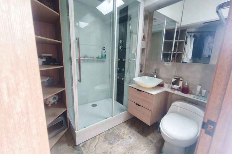 Casa de 4 alcobas en venta en San Jose De Bavaria, Bogotá, 350 m² · foto 19 de 24