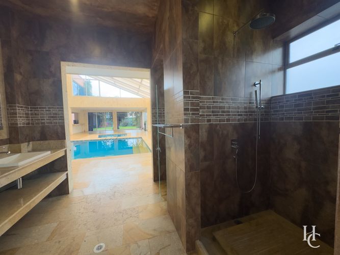 Casa de 6 alcobas en venta en Guaymaral, Bogotá, 1620 m² · foto 5 de 24
