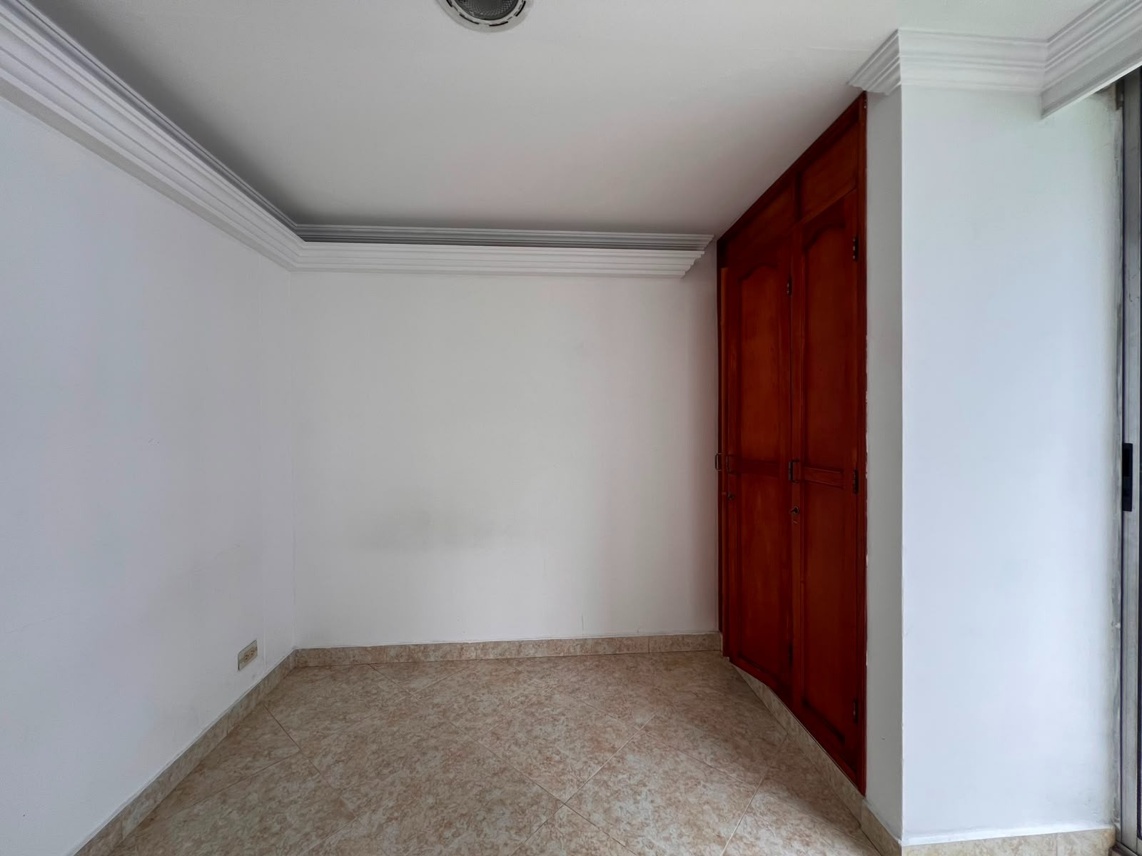 Apartamento en arriendo en El Poblado, Medellín · foto 3 de 11