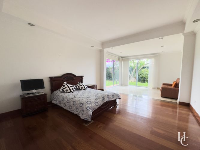 Casa de 6 alcobas en venta en Guaymaral, Bogotá, 1620 m² · foto 21 de 24