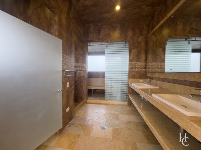 Casa de 6 alcobas en venta en Guaymaral, Bogotá, 1620 m² · foto 7 de 24