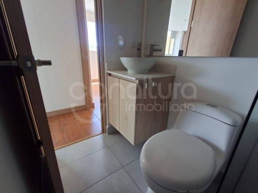 Apartamento en venta en Suramérica, La Estrella · foto 16 de 24