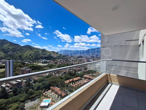 Apartamento en venta en Suramérica, La Estrella · foto 22 de 24