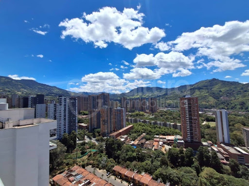 Apartamento en venta en Suramérica, La Estrella · foto 24 de 24