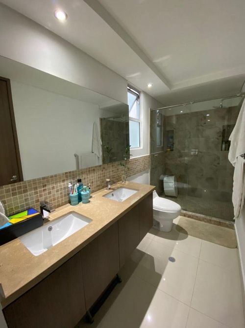 Apartamento de 3 alcobas en venta en Arboledas, Cali, 130 m² · foto 7 de 11