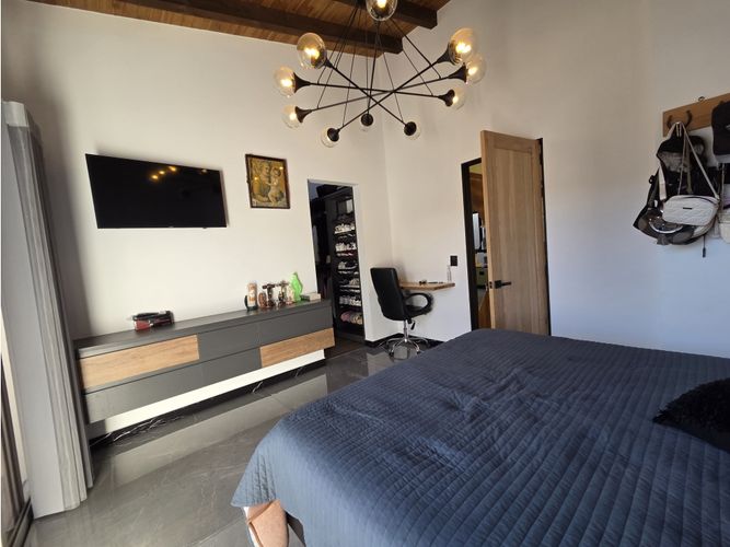 Casa de 3 alcobas en venta en La Ceja, 131 m² · foto 4 de 15