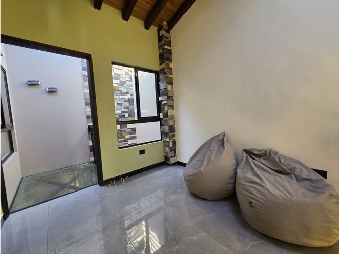 Casa de 3 alcobas en venta en La Ceja, 131 m² · foto 6 de 15