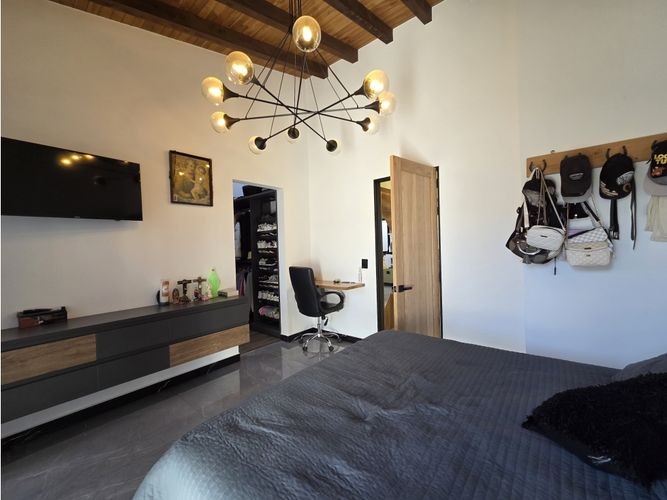 Casa de 3 alcobas en venta en La Ceja, 131 m² · foto 8 de 15