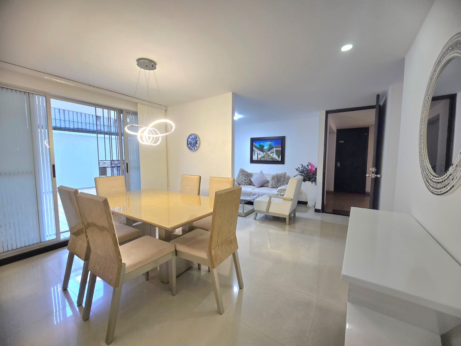 Apartamento en venta en El Ingenio, Cali · foto 3 de 17