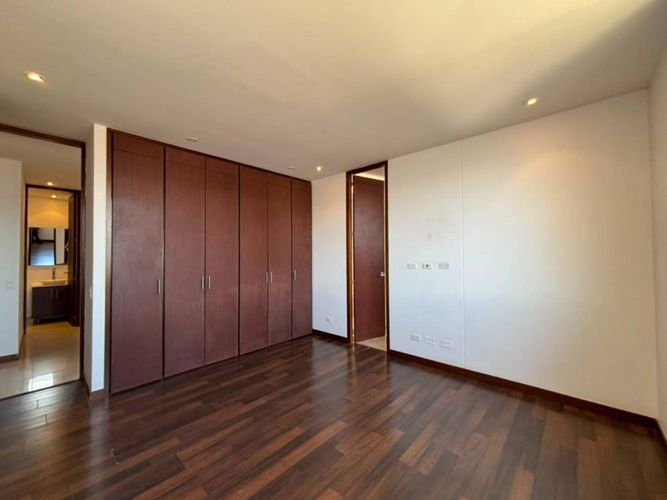 Apartamento de 3 alcobas en venta en El Poblado, Medellín, 126 m² · foto 16 de 19