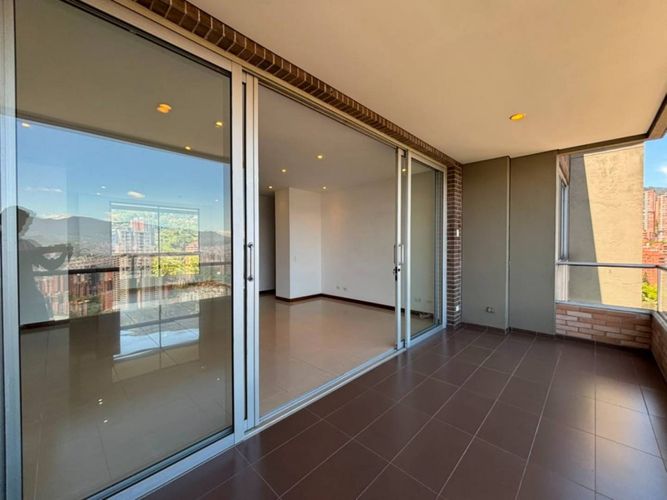 Apartamento de 3 alcobas en venta en El Poblado, Medellín, 126 m² · foto 19 de 19