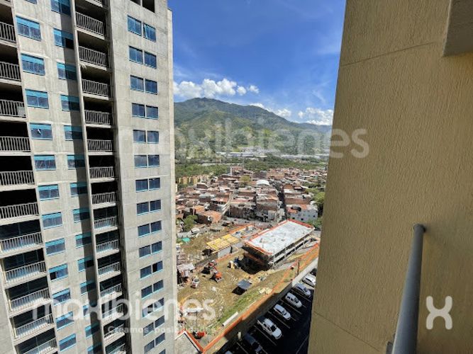 Apartamento de 3 alcobas en arriendo en Machado, Copacabana, 57 m² · foto 5 de 14